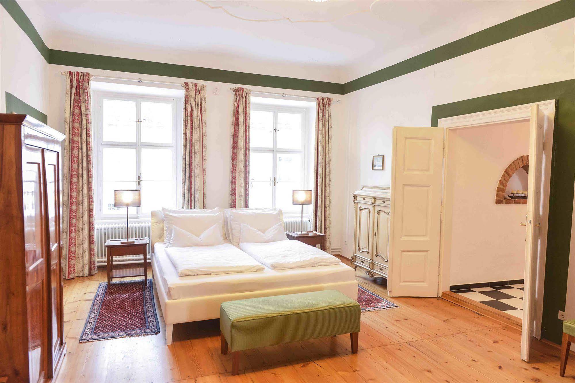 Schlosshotel Mailberg Luaran gambar